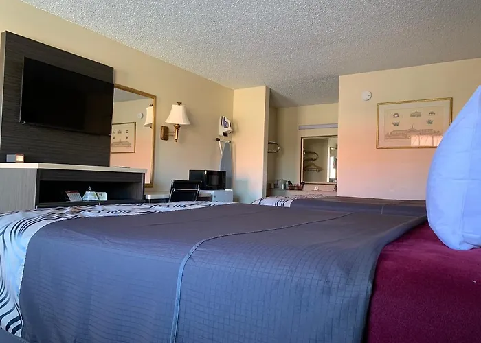 Regency 7 Motel Fayetteville