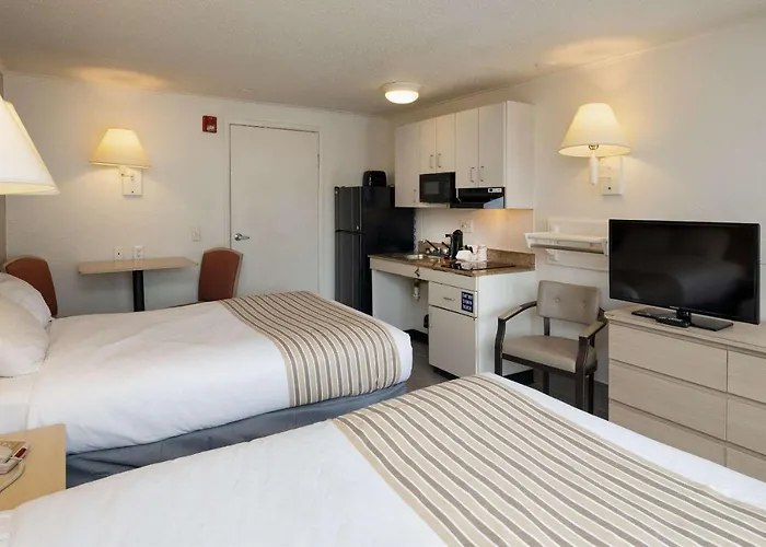 Suburban Studios Mentor - Cleveland Northeast