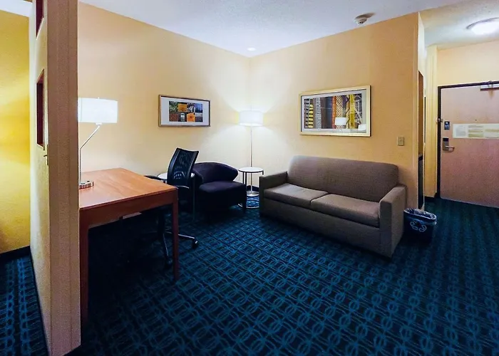 Comfort Inn & Suites Olathe - Kansas City