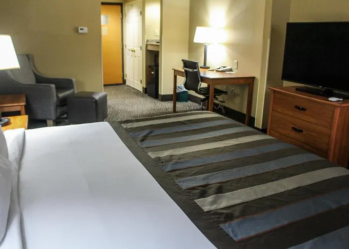 Wingate By Wyndham Little Rock Hotel