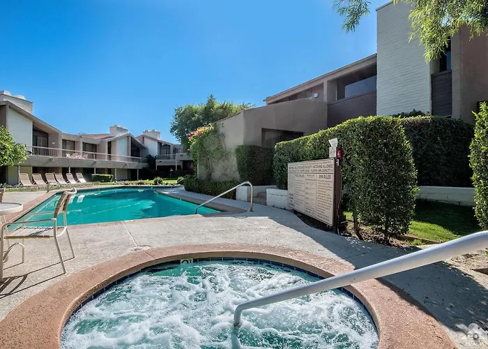 Large Creekside Studio At Shadow Mountain Resort And Club Palm Desert