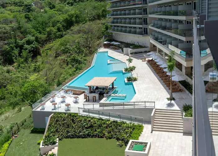 Wyndham Tamarindo Hotel