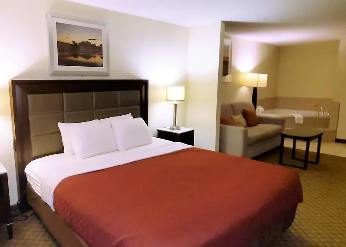 Home Inn & Suites Montgomery