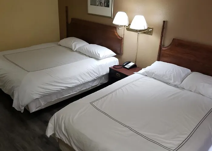 West Texas Inn & Suites With Kitchenette Midland