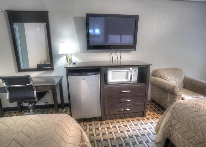 Amerivu Inn & Suites - Helen - Downtown