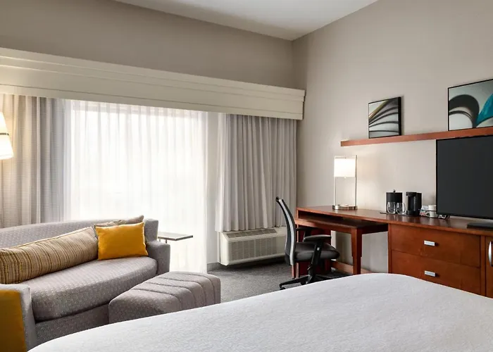 Courtyard Tupelo Hotel