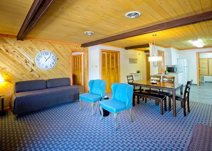 Sitzmark Sports Lodge Red River