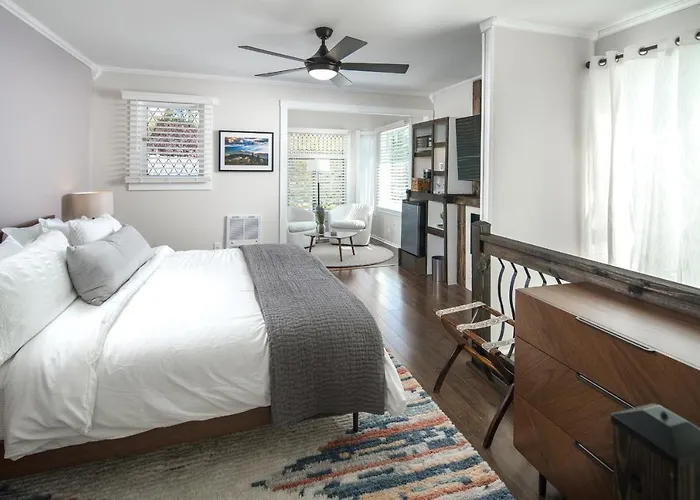 The Victorian Inn Blowing Rock