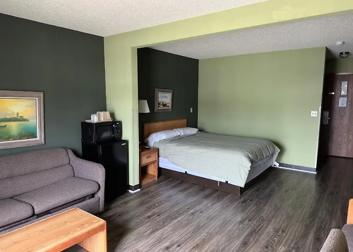 Harbor Lights Lodge Kewaunee