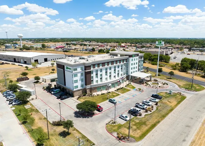 Holiday Inn Hotel & Suites Waco Northwest By Ihg Bellmead