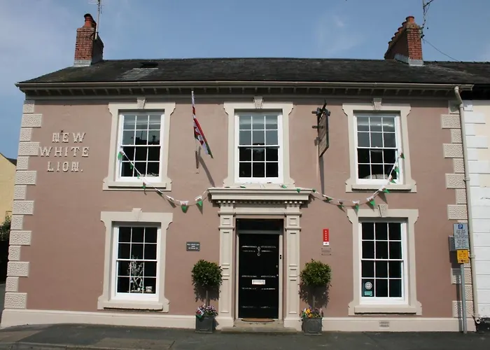 Llandovery Hotels