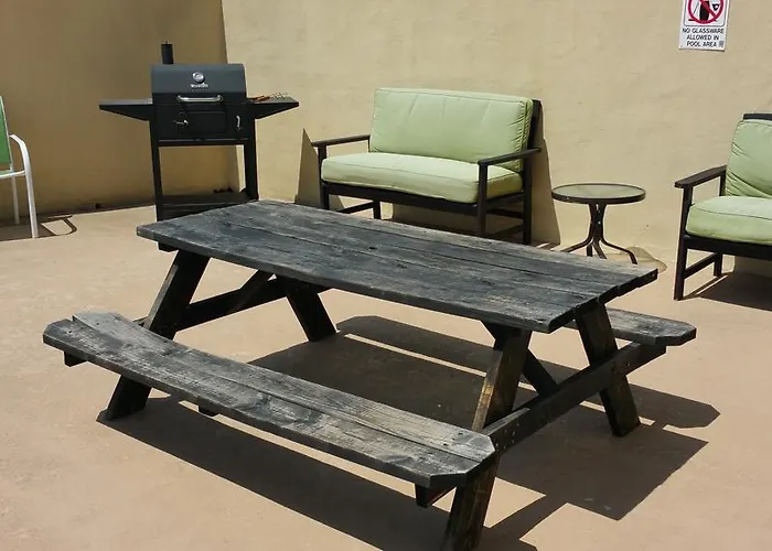 Comfort Inn & Suites Lakeside Eagle Pass