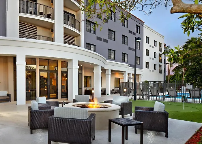 Courtyard By Marriott Stuart Hotel