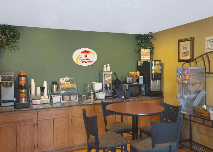 Super 8 By Wyndham Shreveport Hotel