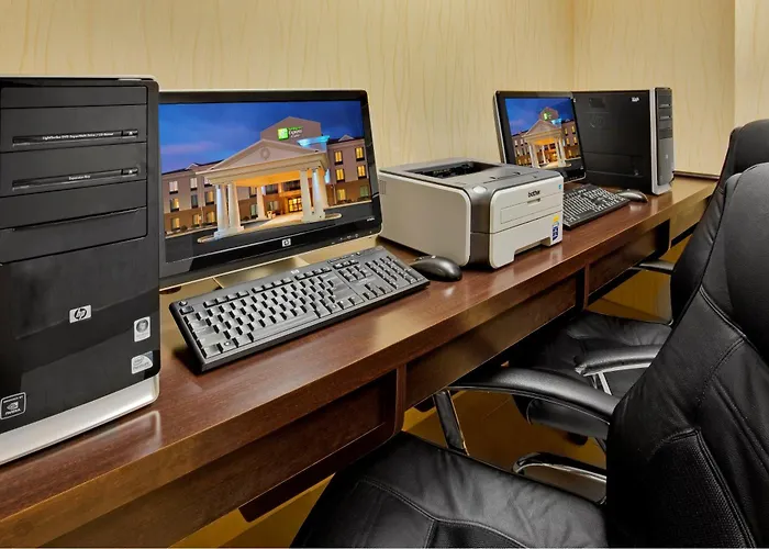 Holiday Inn Express Hotel & Suites Lebanon By Ihg