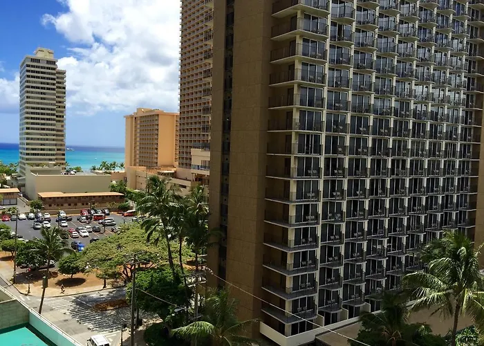 Hawaiian Sun Holidays Honolulu