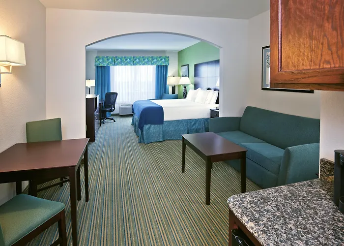 Holiday Inn Express & Suites Graham By Ihg