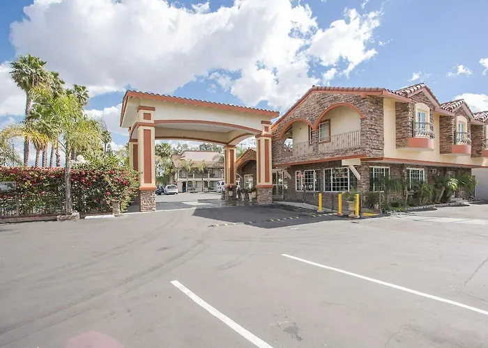 Best Inn & Suites Buena Park