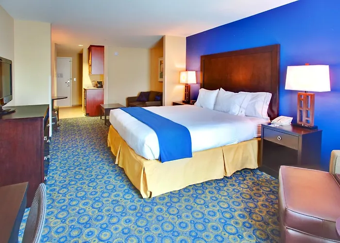 Holiday Inn Express Hotel & Suites Lake Elsinore By Ihg