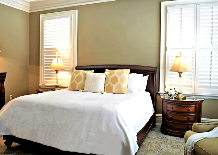 Jh Adams Inn, Trademark Collection By Wyndham High Point