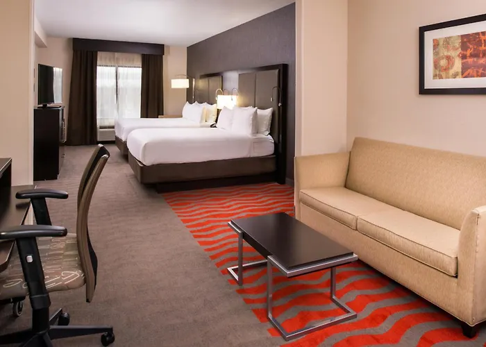Holiday Inn Express & Suites Monroe By Ihg