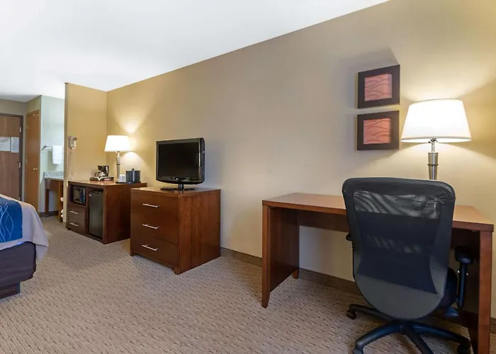 Comfort Inn Iron Mountain North