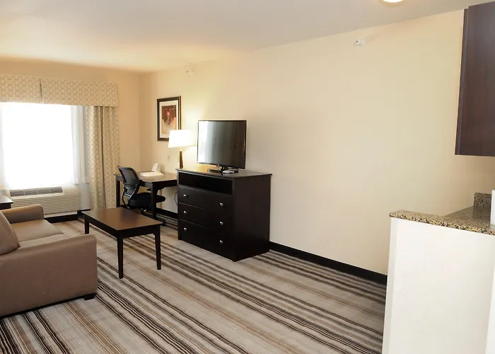 Holiday Inn Express & Suites Cambridge By Ihg