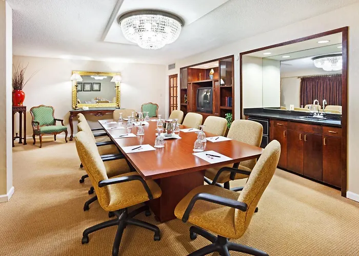 Crowne Plaza Hotel Hickory By Ihg