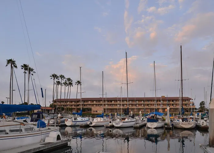 Holiday Inn Express Hotel & Suites Ventura Harbor By Ihg