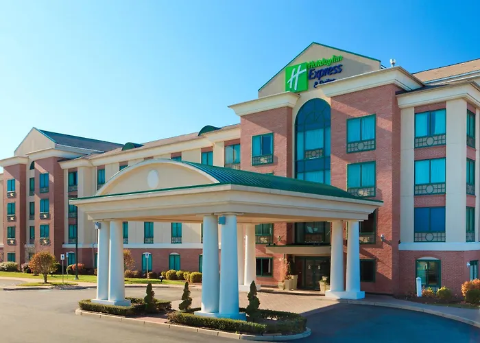 Holiday Inn Express Hotel & Suites Warwick-Providence Airport By Ihg