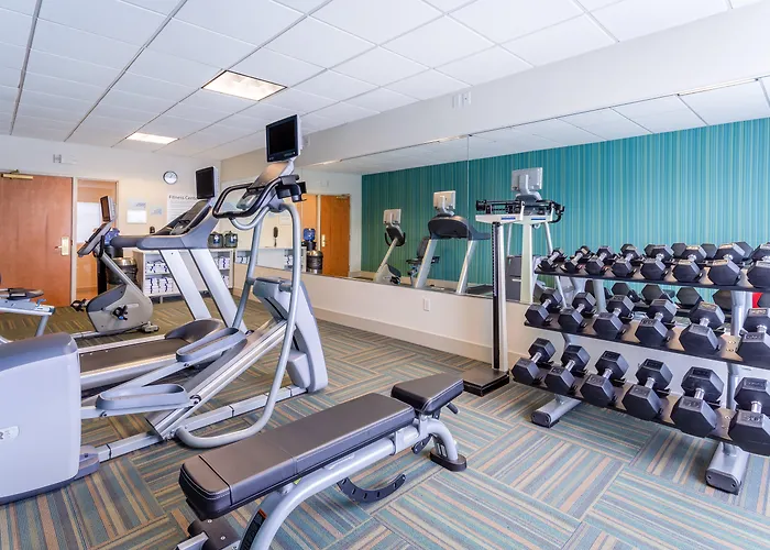 Holiday Inn Express & Suites Cedar Falls