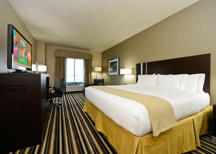 Holiday Inn Express & Suites Forrest City By Ihg