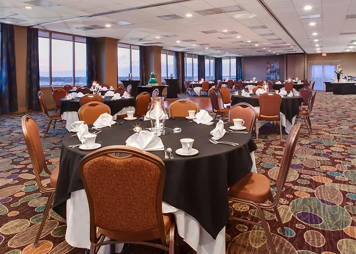 Holiday Inn Hotel & Suites Overland Park-West By Ihg