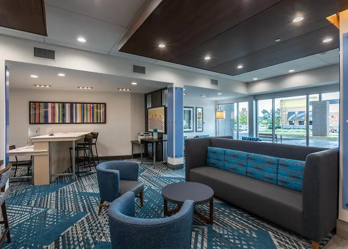 Holiday Inn Express & Suites Gainesville - Lake Lanier Area By Ihg