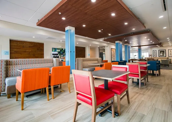 Holiday Inn Express & Suites - Southaven Central - Memphis By Ihg