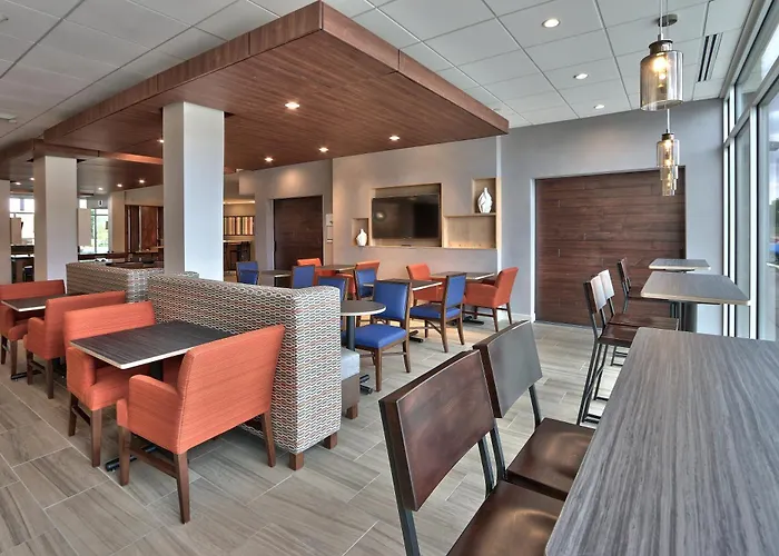 Holiday Inn Express & Suites - Roswell By Ihg