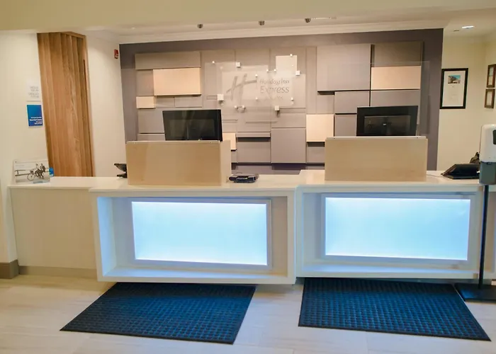 Holiday Inn Express Winona By Ihg