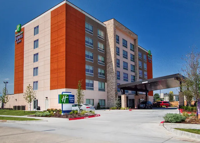 Holiday Inn Express & Suites Moore By Ihg