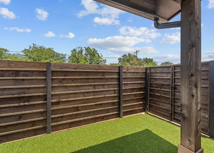 Nice Guesthouse In Frederickburg With 1 Bedrooms Fredericksburg