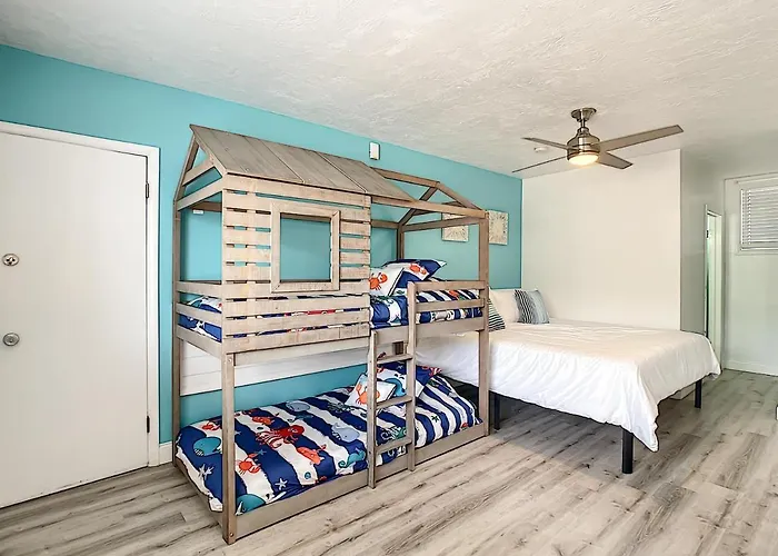 Pineapple Pad Studio At Coastal Waters 105 New Smyrna Beach