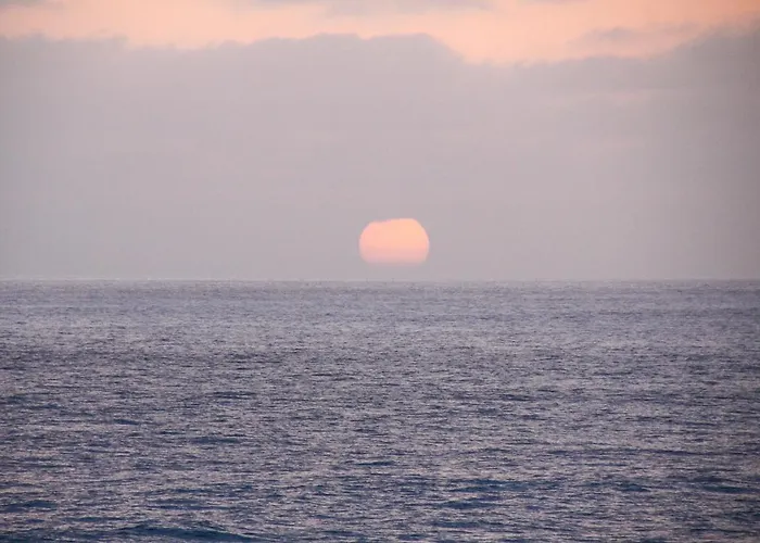 3009 Ocean St Main Beautiful Oceanfront Condo W/Private Balcony, Free Wifi Carlsbad