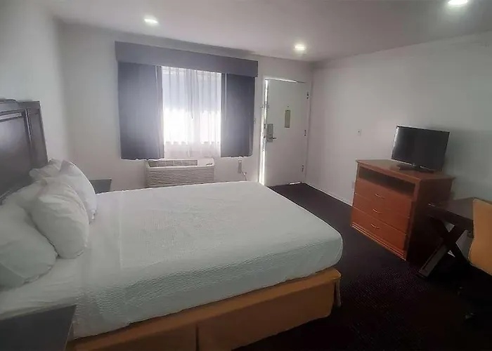 Travelodge Livonia/Canton/Novi