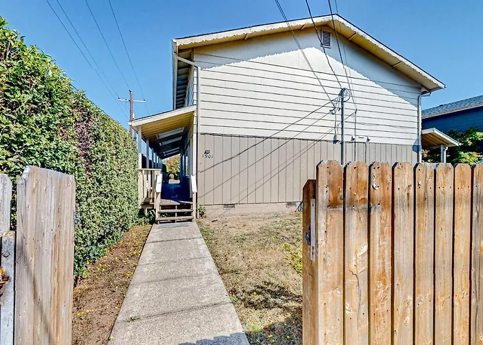 The Coos-Coos Nest Apartment North Bend