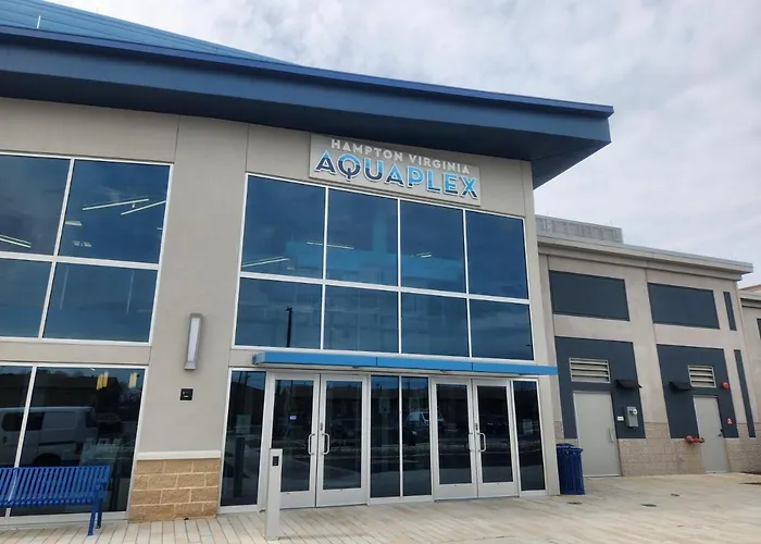 Dolphin Point Hotel Hampton