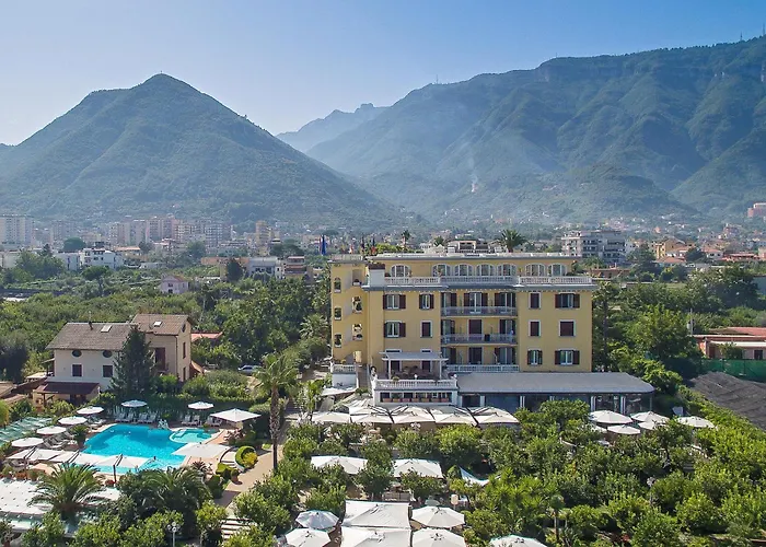 Castellammare di Stabia Hotels