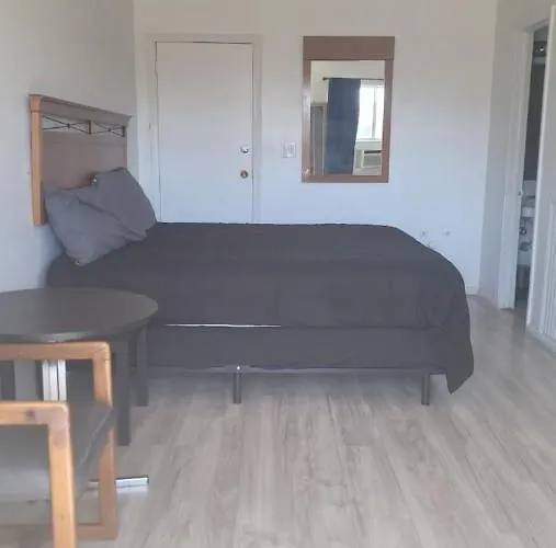 Thunderbird Motel Pocatello