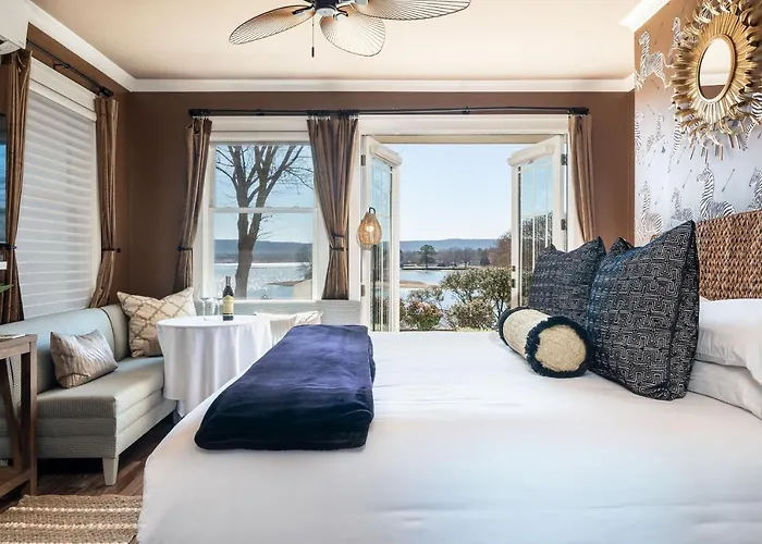 Lookout Point Lakeside Inn Hot Springs