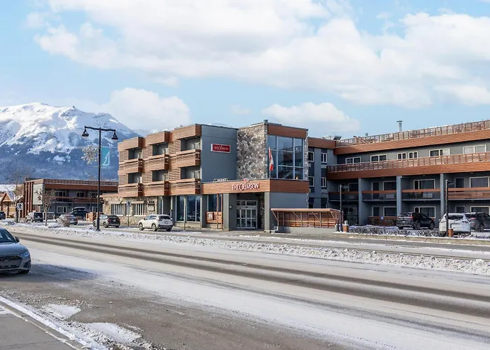 The Crimson Jasper Hotel