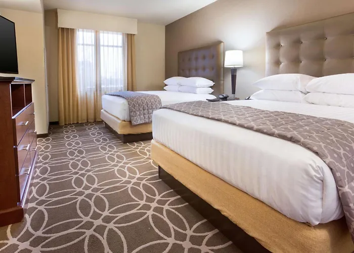 Drury Inn & Suites Louisville North