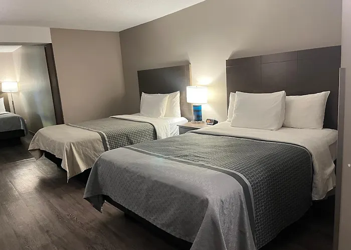 Travelodge Hotel By Wyndham Saskatoon